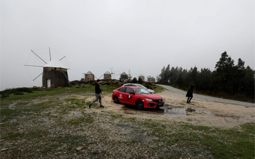 Moinhos de Gavinhos com o Honda Civic e o Honda HR-V