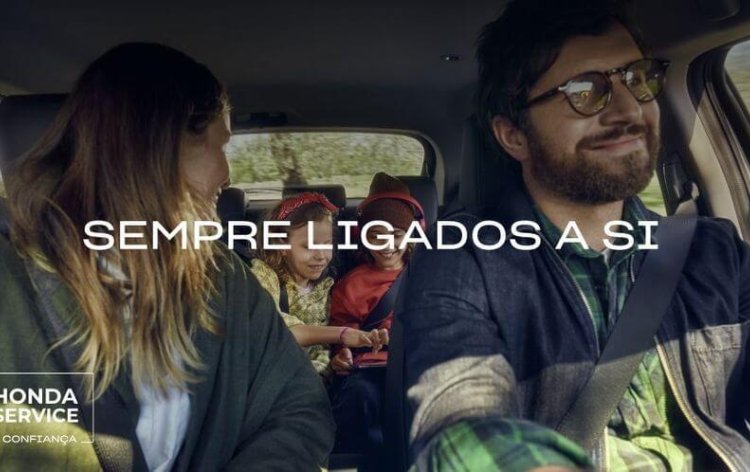 Família numa viatura Honda